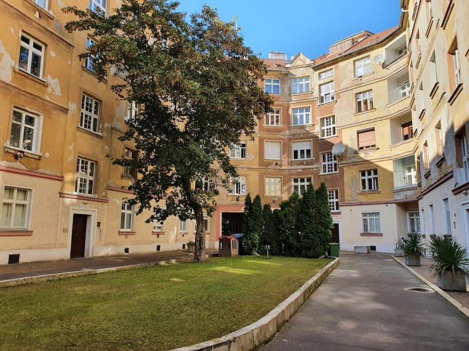 Lovely & Unique Apt In The Historic Center. Bratislava Ngoại thất bức ảnh